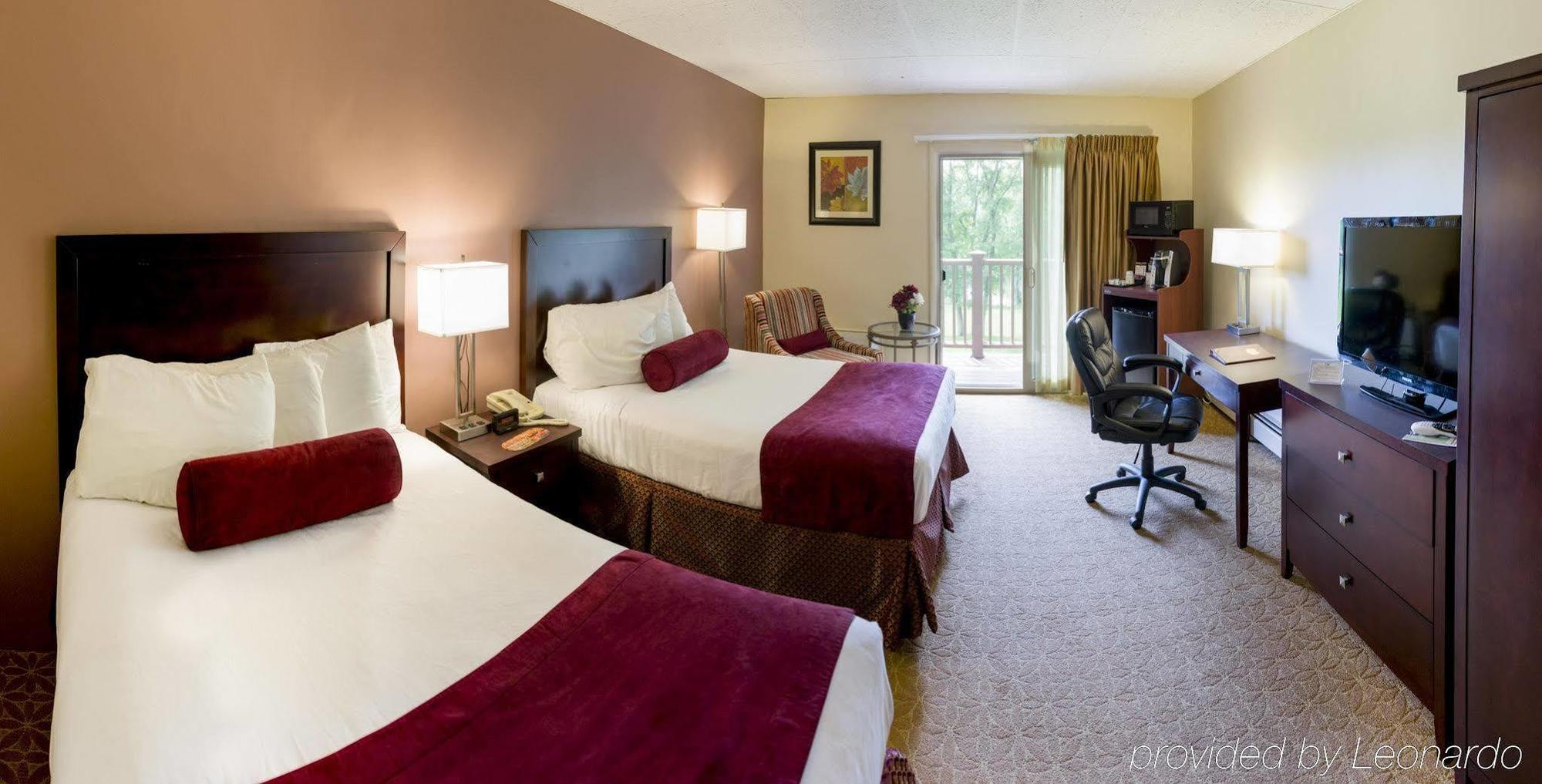 University Inn Academic Suites Orono Экстерьер фото